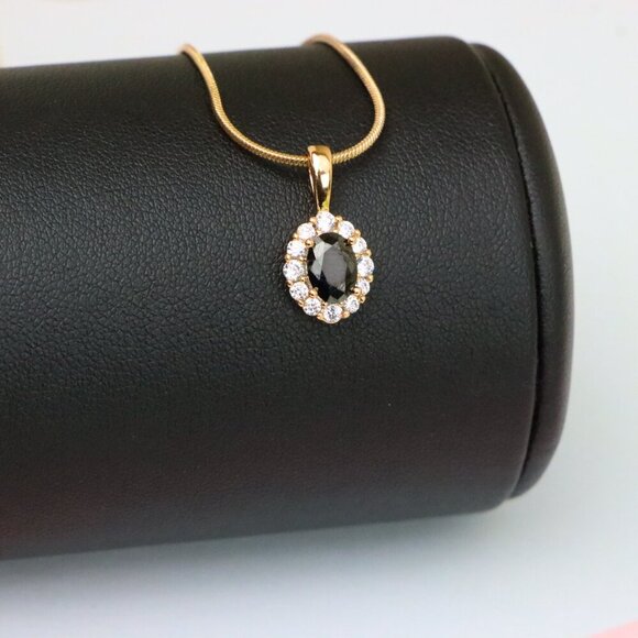 "Black Oval Pendant with Sparkling Halo in Gold-Plated Brass Setting, XPPT1814 - Picture 6 of 13